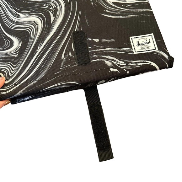 Herschel Supply Co Baby Diaper Changing Pad Mat in Paint Pour Black - Picture 2 of 4